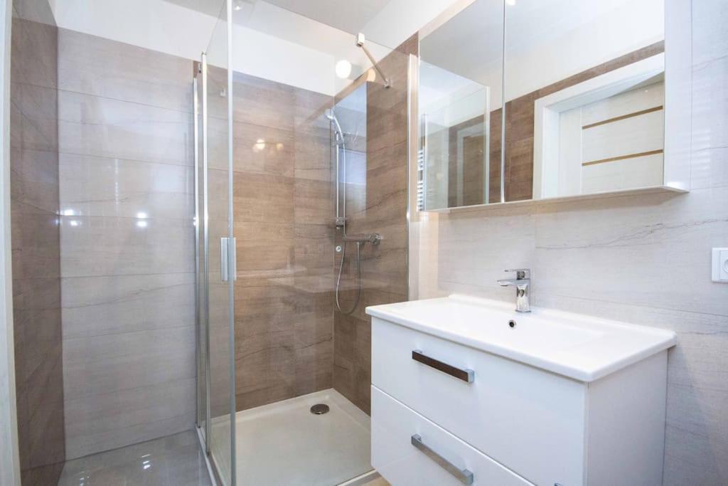 Apartment In Bratislava With Free Parking Zewnętrze zdjęcie